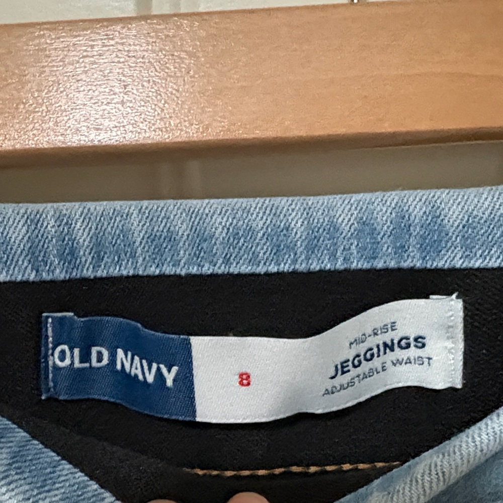 Old Navy mid-rise jeggings - Picture 4 of 8